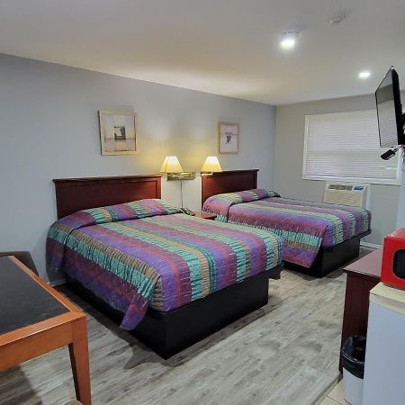 Knights Inn Cobourg Zewnętrze zdjęcie