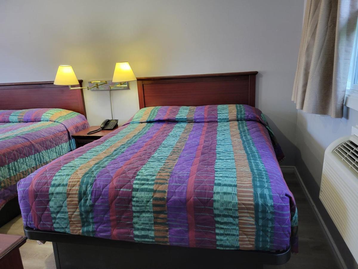 Knights Inn Cobourg Zewnętrze zdjęcie