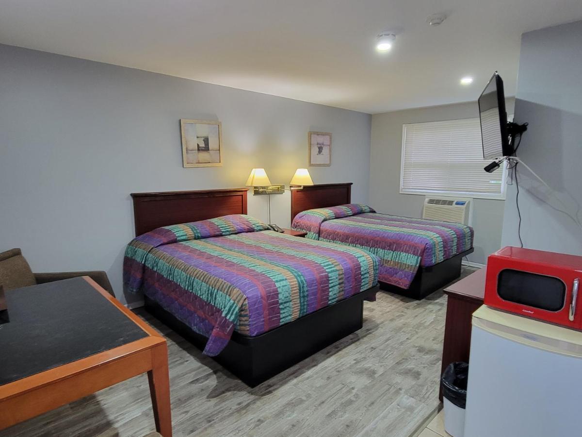 Knights Inn Cobourg Zewnętrze zdjęcie