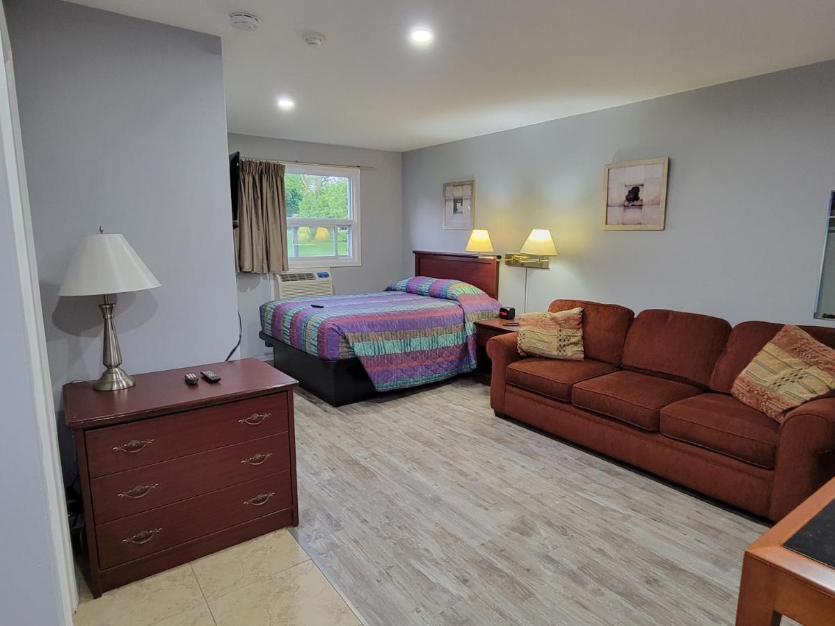Knights Inn Cobourg Zewnętrze zdjęcie