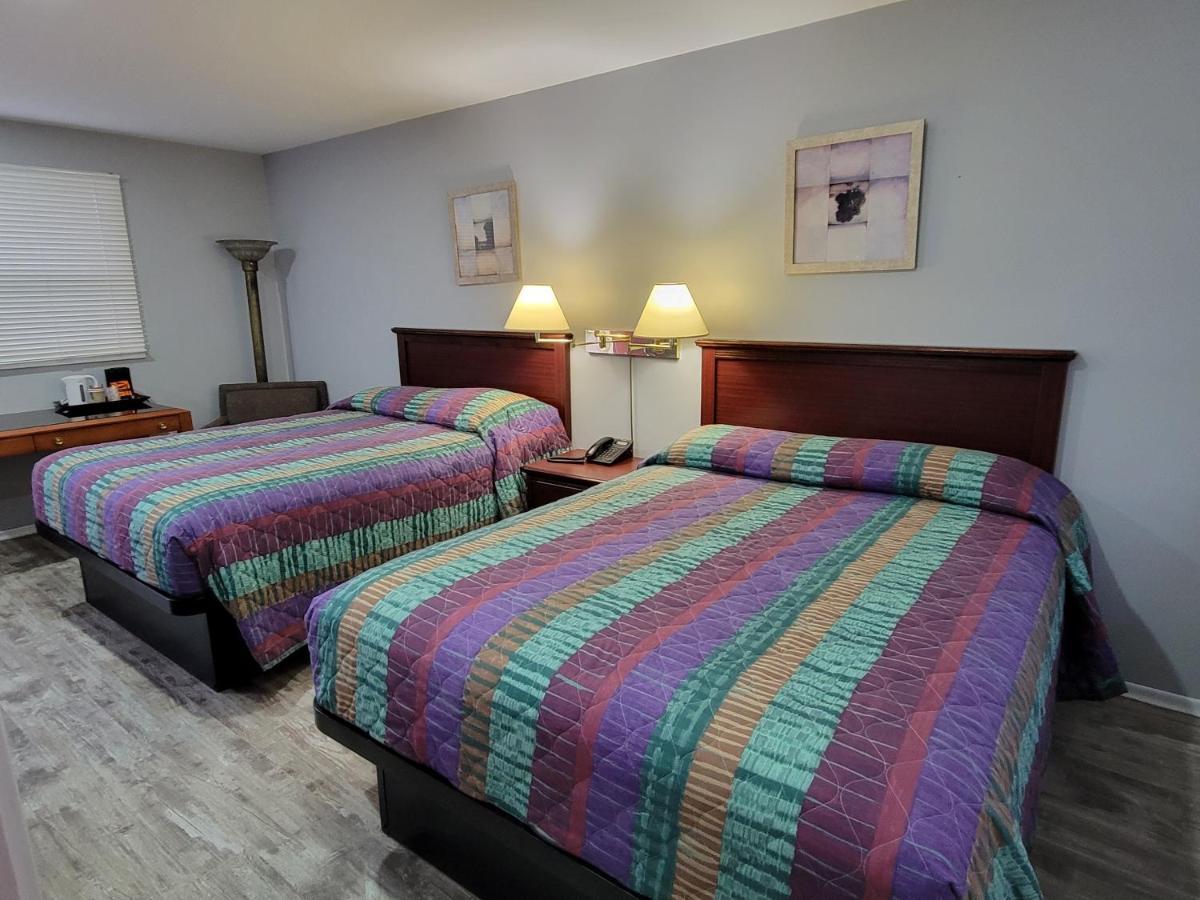 Knights Inn Cobourg Zewnętrze zdjęcie