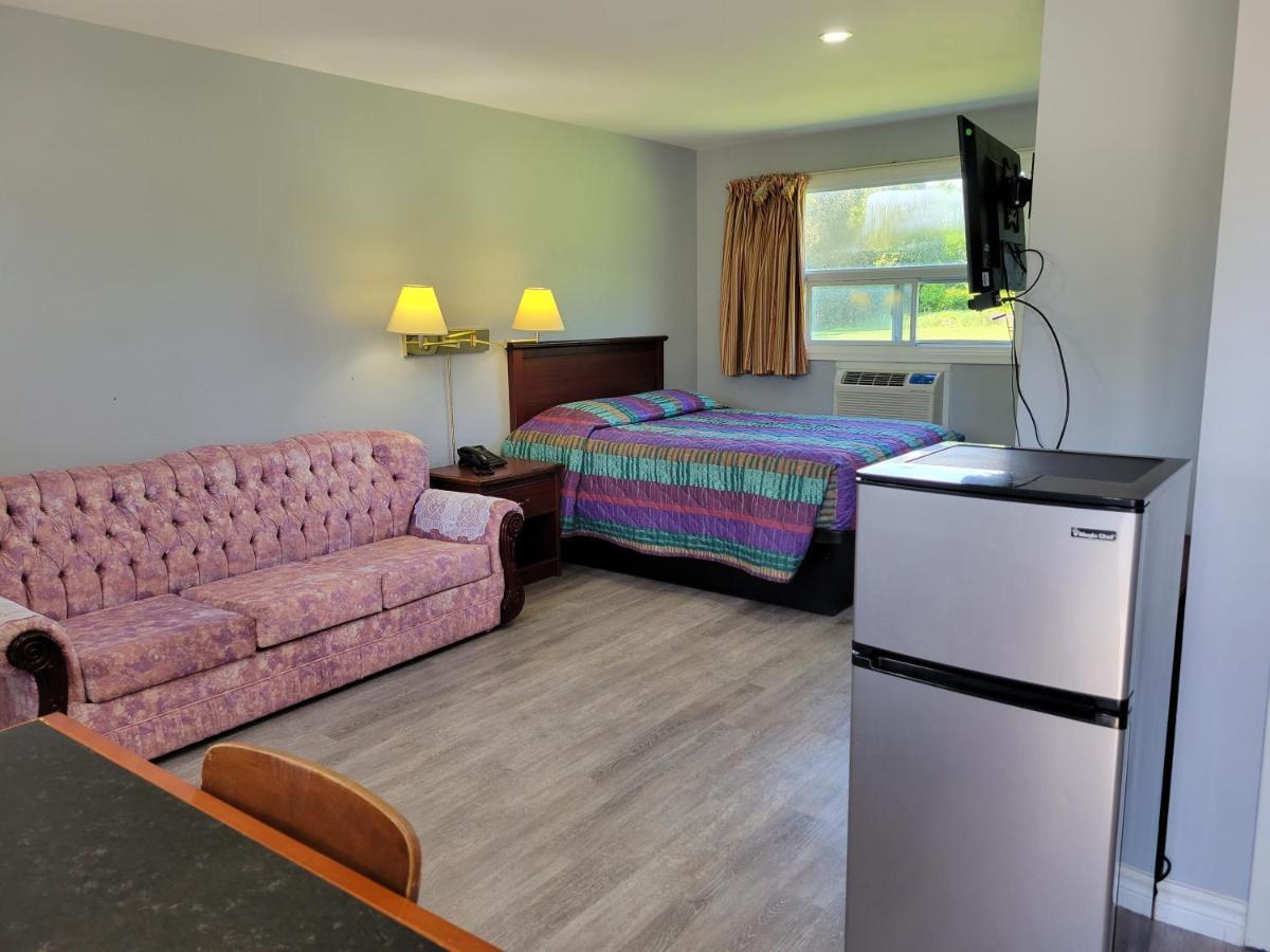Knights Inn Cobourg Zewnętrze zdjęcie