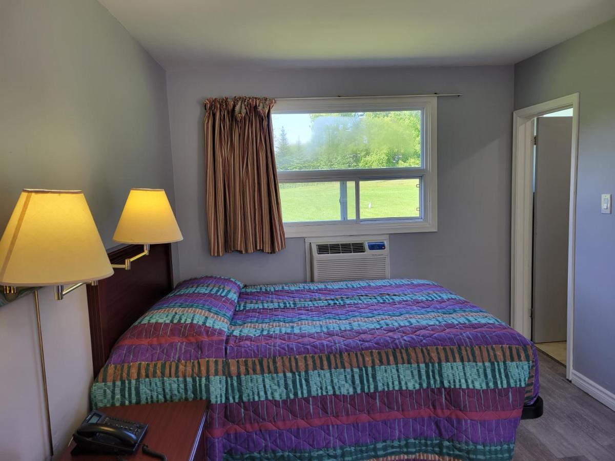 Knights Inn Cobourg Zewnętrze zdjęcie
